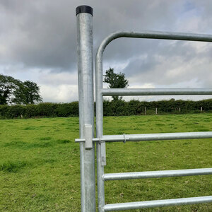 Fox Brothers Galvanised Closing Post 4.5in